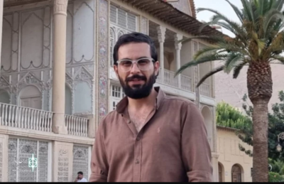 نمایش پابرهنه، لخت، قلبی در مشت | سعید کریمی: «پابرهنه، لخت، قلبی در مشت» روایت انسانیت در دل رنج است | عکس